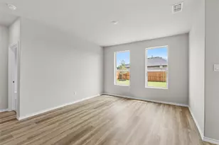 9729 McClane Farm Dr, Fort Worth, TX 76036 - Photo 5