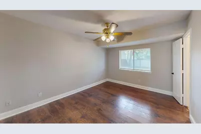 810 Pleasant Hills Drive, Dallas, TX 75217 - Photo 9