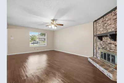 2204 Ridgedale Drive, Carrollton, TX 75006 - Photo 9