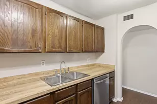 2204 Ridgedale Dr, Carrollton, TX 75006 - Photo 13