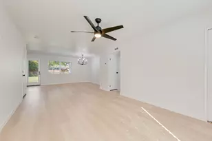 3922 Cambridge Dr, Garland, TX 75043 - Photo 9