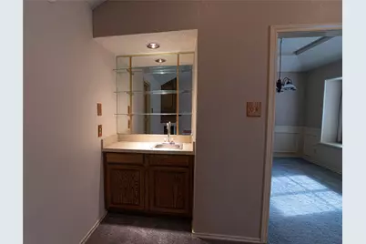 2028 Falcon Ridge Drive #B, Carrollton, TX 75010 - Photo 11