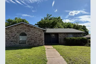 5901 Stardust Drive S, Watauga, TX 76148 - Photo 3