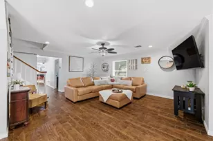 1017 S Nolan River Rd, Cleburne, TX 76033 - Photo 9