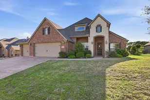 10917 Swiftcurrent Trail, Fort Worth, TX 76179 - Photo 3