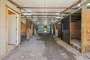 309 Willow Creek Ln, Springtown, TX 76082 - Photo 31