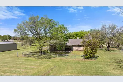 309 Willow Creek Lane, Springtown, TX 76082 - Photo 27