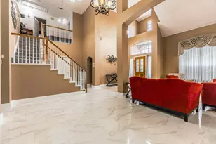 611 Laura Ln, Grand Prairie, TX 75052 - Photo 7