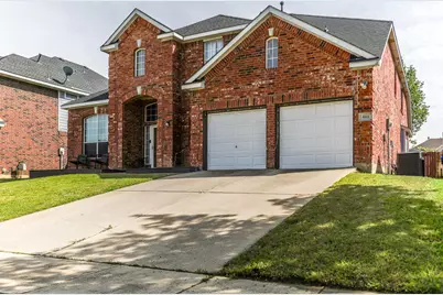 611 Laura Lane, Grand Prairie, TX 75052 - Photo 1