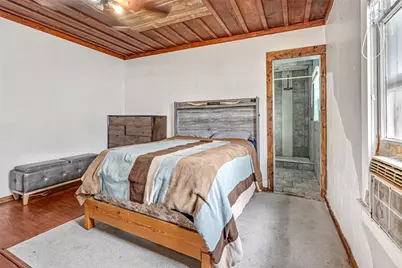 2218 Lincoln Avenue, Fort Worth, TX 76164 - Photo 3