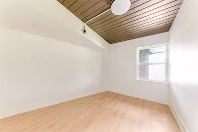 3611 Marsh Lane Place, Dallas, TX 75220 - Photo 19