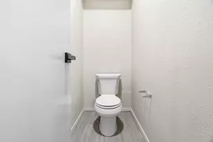 1813 Glengarry Dr, Carrollton, TX 75006 - Photo 21