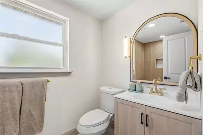 1813 Glengarry Drive, Carrollton, TX 75006 - Photo 13