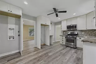 2310 Ridgewood St, Irving, TX 75062 - Photo 9