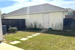 1140 Peacock Blvd, Carrollton, TX 75007 - Photo 17