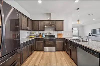 900 Sapphire Drive, Princeton, TX 75407 - Photo 7