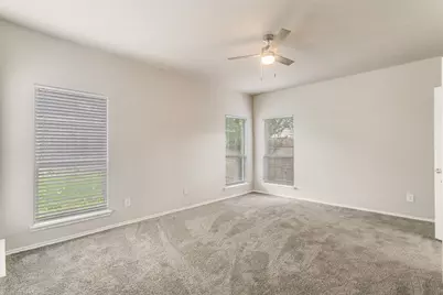9705 Hedge Bell Drive, McKinney, TX 75072 - Photo 9