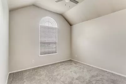 9705 Hedge Bell Drive, McKinney, TX 75072 - Photo 15