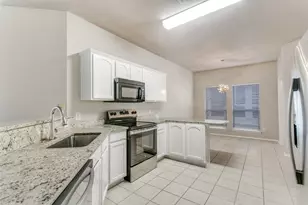 9705 Hedge Bell Dr, McKinney, TX 75072 - Photo 5