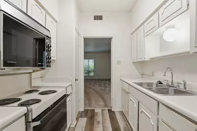 4320 Bellaire Drive S #131W, Fort Worth, TX 76109 - Photo 11