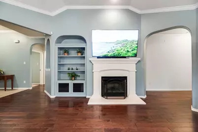 11021 Erinmoor Trail, Fort Worth, TX 76052 - Photo 9