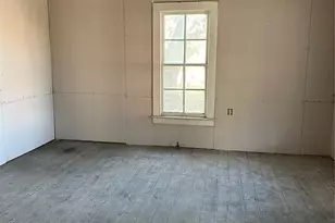 516 S McKinney St, Mexia, TX 76667 - Photo 23