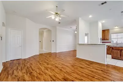 9312 Ponderosa Trail, Irving, TX 75063 - Photo 9