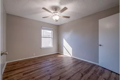 322 Thousand Oaks Drive, Lake Dallas, TX 75065 - Photo 31