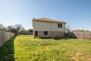 322 Thousand Oaks Dr, Lake Dallas, TX 75065 - Photo 5