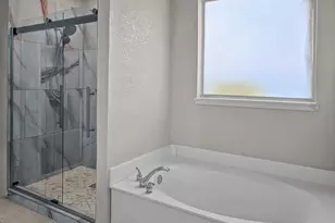 8001 Twin Oaks Dr, McKinney, TX 75070 - Photo 9