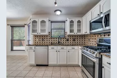 8605 Treasure Cove, Rowlett, TX 75089 - Photo 13