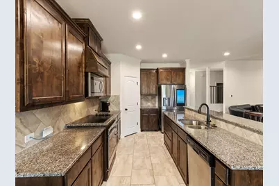 2501 Bunker Hill Drive, Burleson, TX 76028 - Photo 7