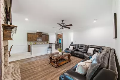 2501 Bunker Hill Drive, Burleson, TX 76028 - Photo 9