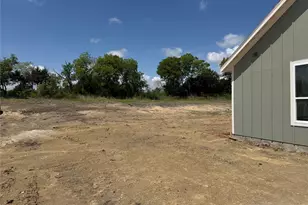 2472 Eastridge Blvd, Princeton, TX 75407 - Photo 5