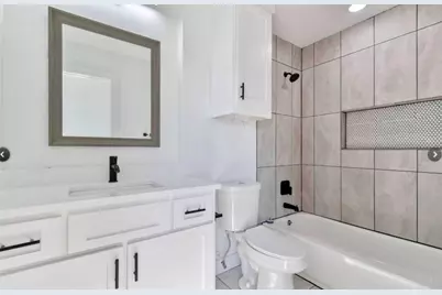 2113 Wright Street #B, Greenville, TX 75401 - Photo 5