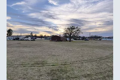 208 Farmhouse, Springtown, TX 76082 - Photo 7