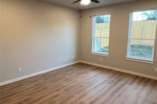 1652 Hudspeth Ave, Dallas, TX 75216 - Photo 5