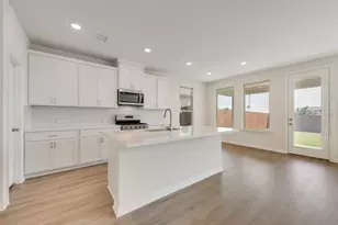 160 Ashbrook St, Little Elm, TX 75068 - Photo 3