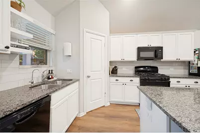 3406 Duncan Way, Corinth, TX 76210 - Photo 13