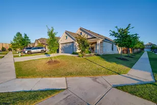 3406 Duncan Way, Corinth, TX 76210 - Photo 3
