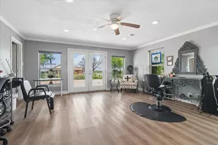 8463 Crest View Rd, Sanger, TX 76266 - Photo 15