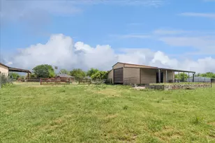 8463 Crest View Rd, Sanger, TX 76266 - Photo 33