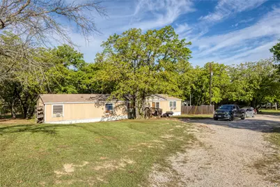 813 County Road 3680, Paradise, TX 76073 - Photo 21