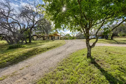 813 County Road 3680, Paradise, TX 76073 - Photo 23