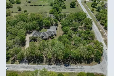 104 Lariat Court, Azle, TX 76020 - Photo 37