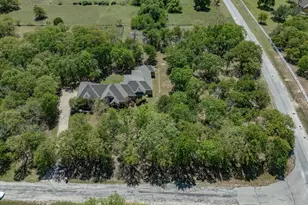 104 Lariat Ct, Azle, TX 76020 - Photo 37