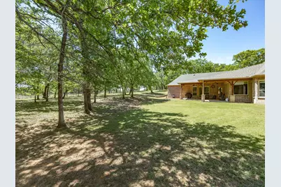 104 Lariat Court, Azle, TX 76020 - Photo 33