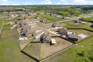 103 Walnut Dr, Van Alstyne, TX 75495 - Photo 3