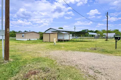 395 Holiday Village Drive, Quitman, TX 75783 - Photo 7