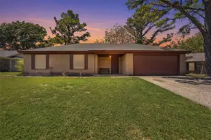 2026 Pebblecreek Dr, Cleburne, TX 76033 - Photo 1